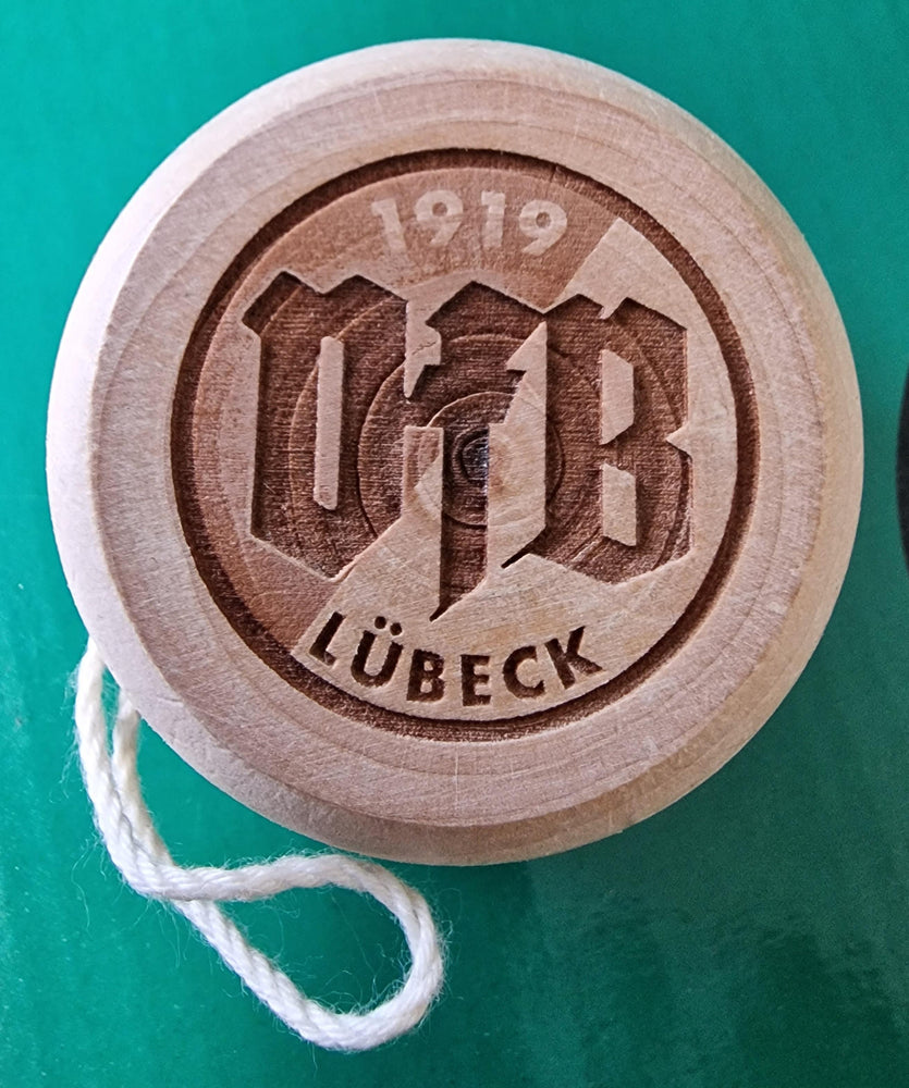 Holz-Yoyo mit VfB Lübeck Wappen