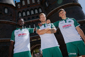 
                  
                    Sondertrikot "Holstentor" zum DFB-Pokal
                  
                