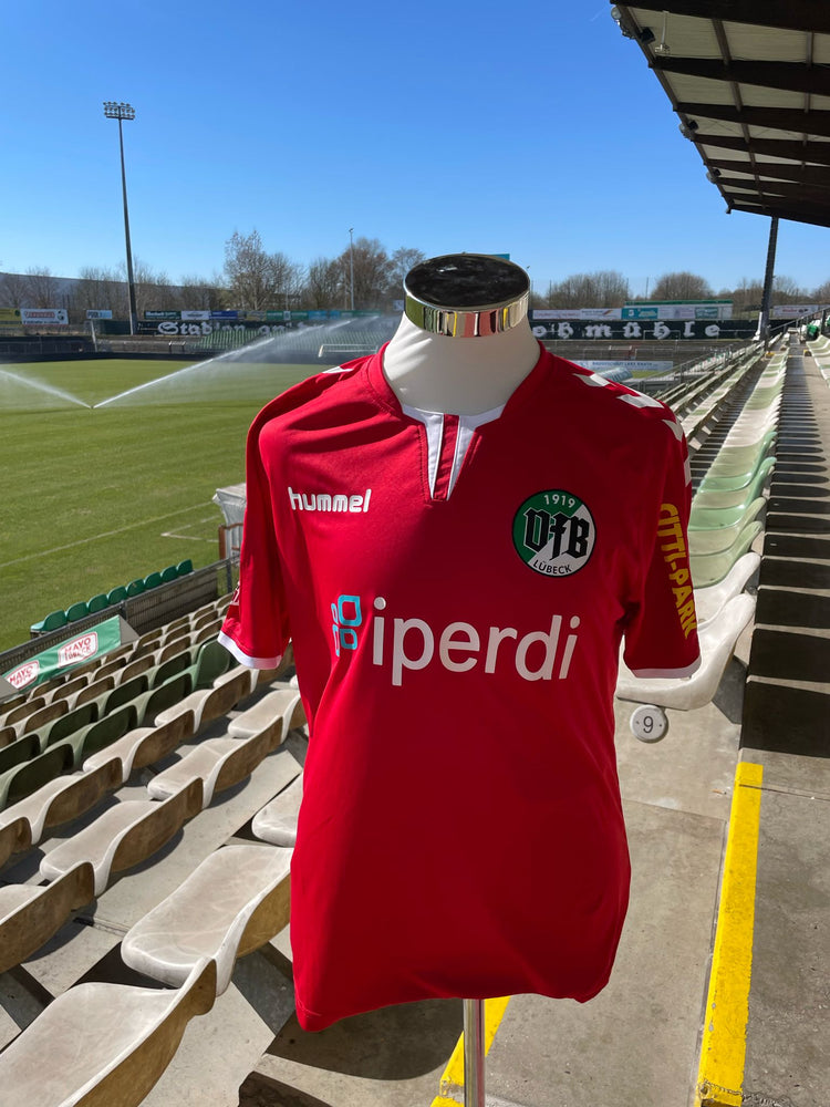 
                  
                    Matchworn Trikot-Mix
                  
                